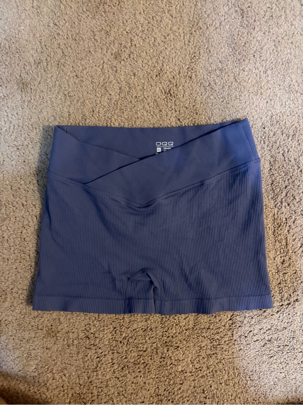 Ribbed High-Rise Bike Shorts in Navy